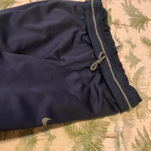 nike navy thermafit sweatpants - Picture 4 of 5